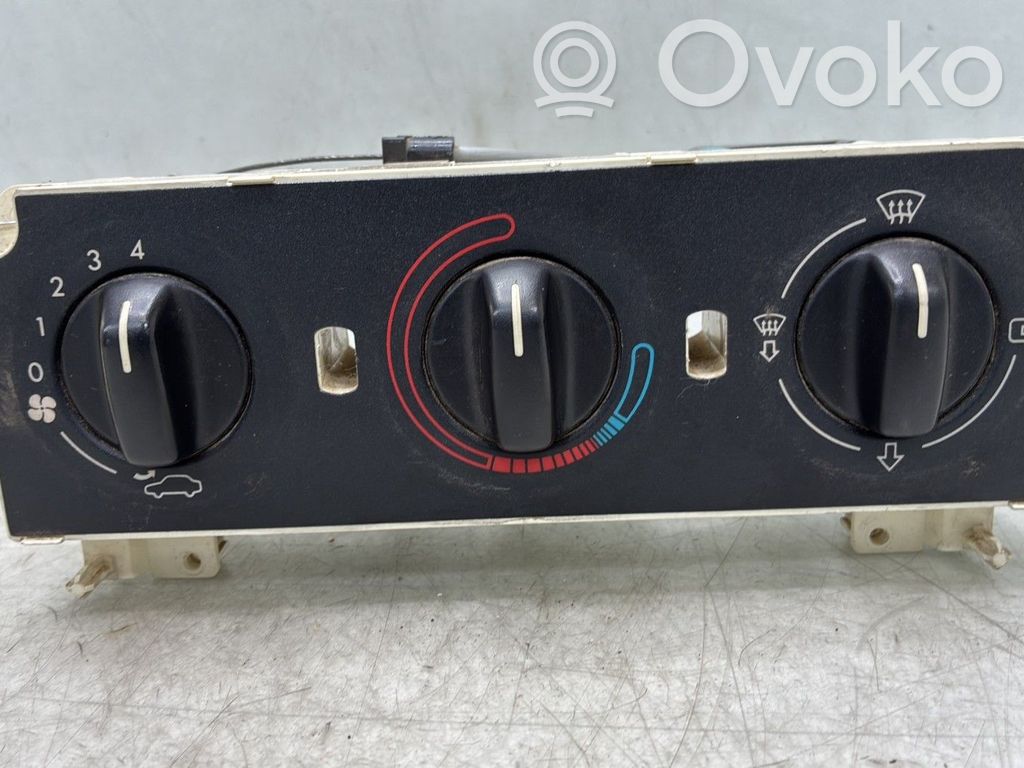 Peugeot 306 Climate control unit 
