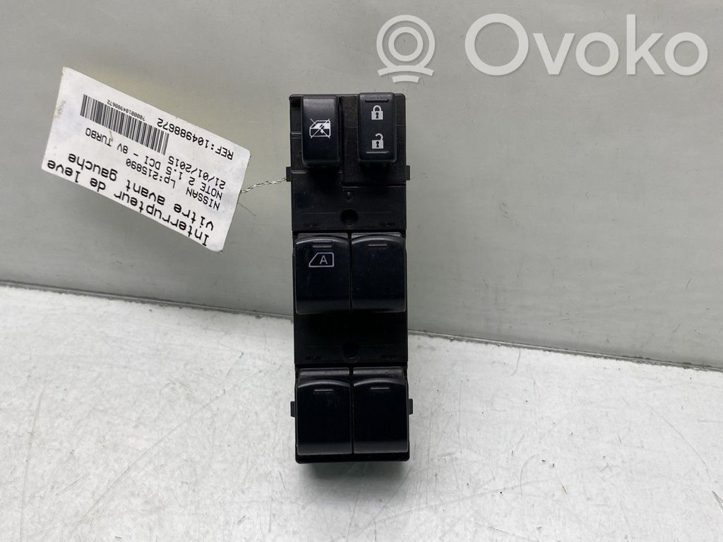 Nissan Note (E12) Electric window control switch 
