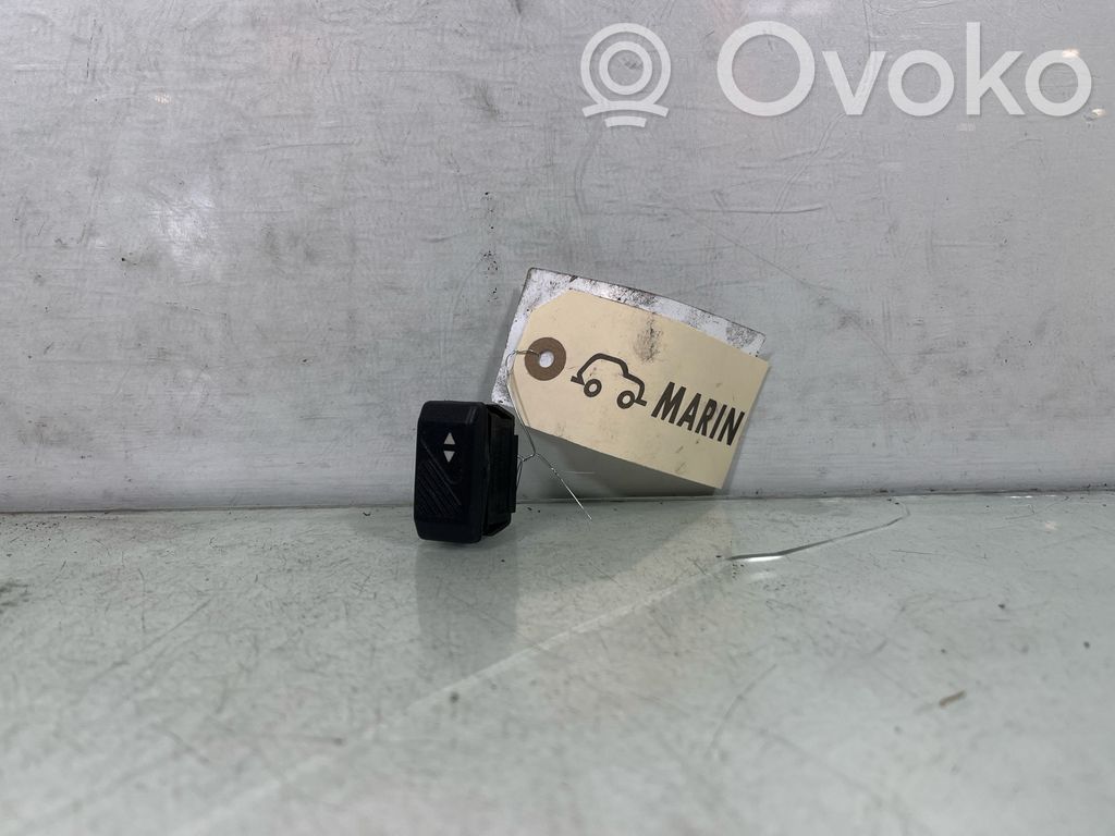 Renault Clio I Przyciski szyb 