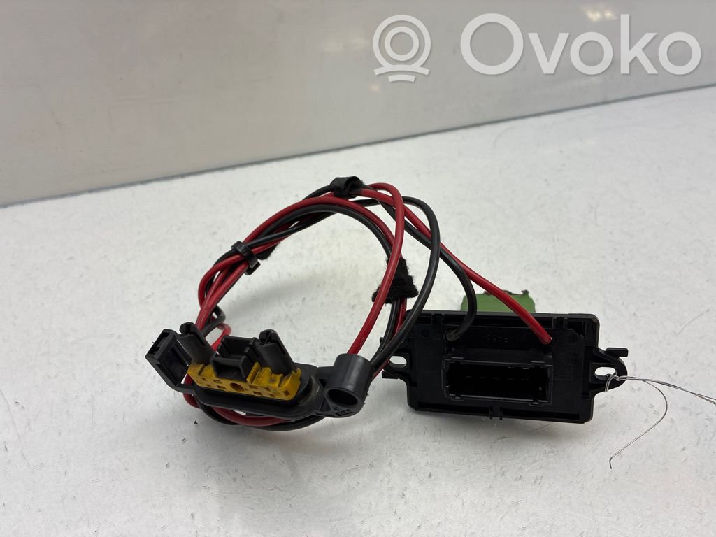 Renault Clio III Motor aerotermă/rezistor ventilator 