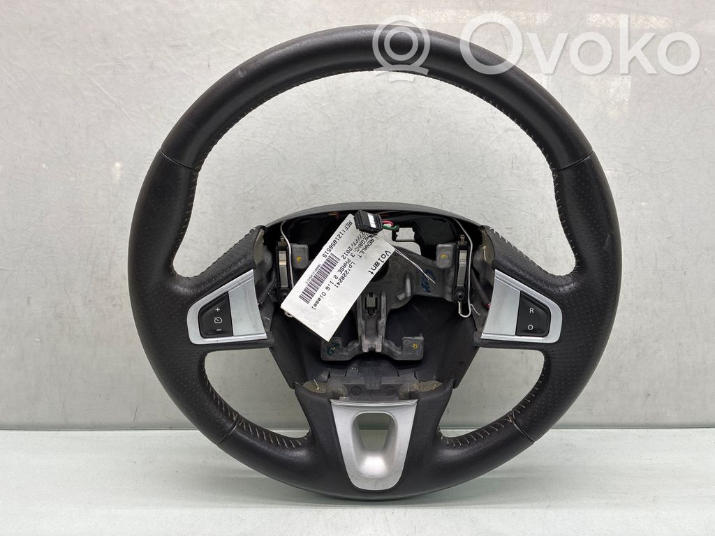 Renault Megane III Ohjauspyörä 