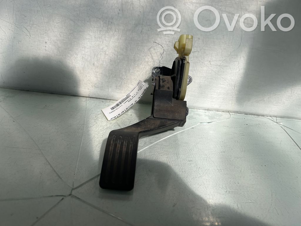 Ford Focus Accelerator throttle pedal 
