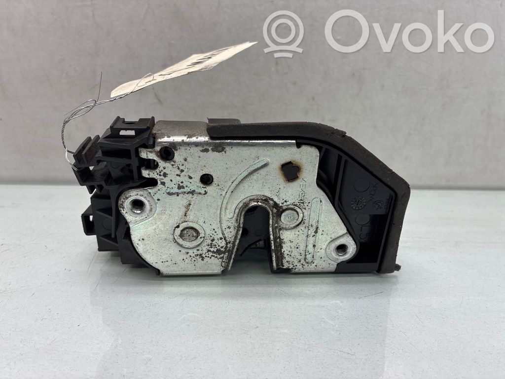 Front door lock   51217229461