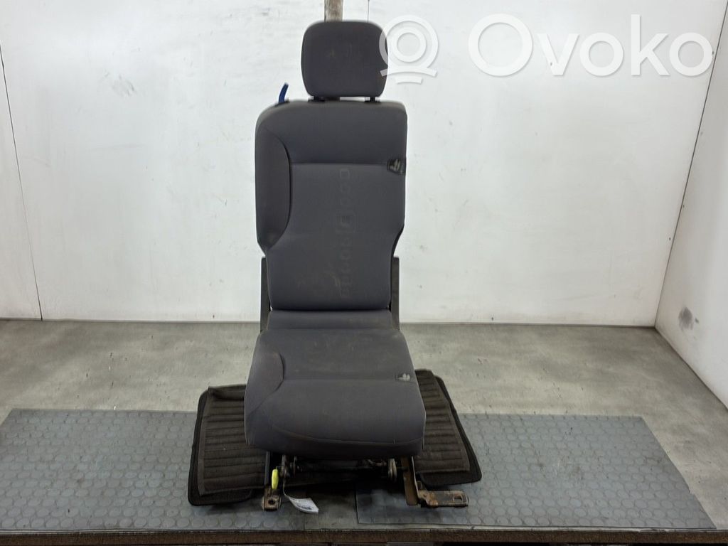 Citroen Berlingo Etumatkustajan istuin 