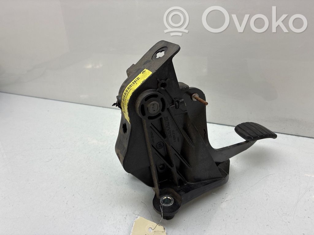 Renault Laguna III Pedal de embrague 