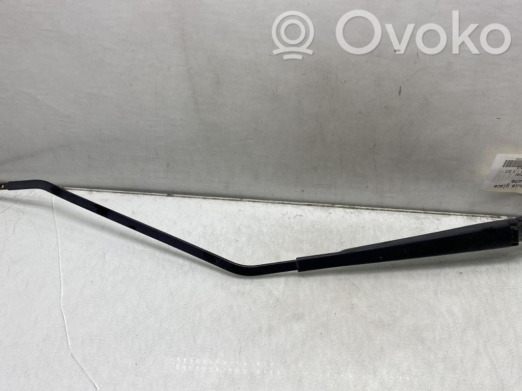 Brazo del limpiaparabrisas delantero   288818592R