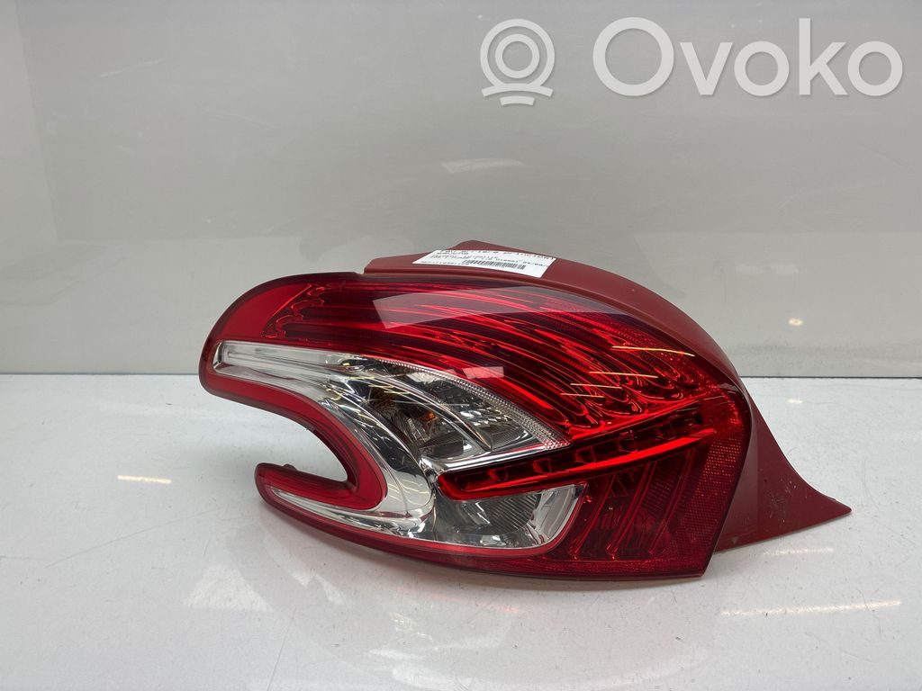 Peugeot 208 I Luci posteriori 