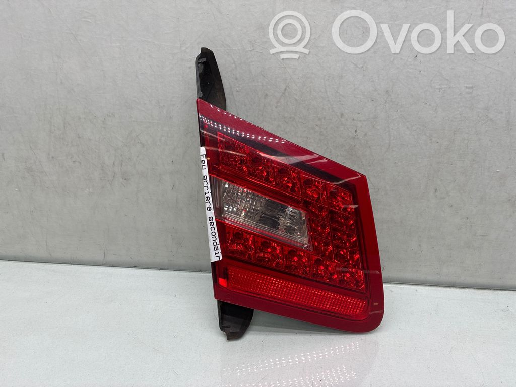 Mercedes-Benz E C207 W207 Luci posteriori del portellone del bagagliaio 