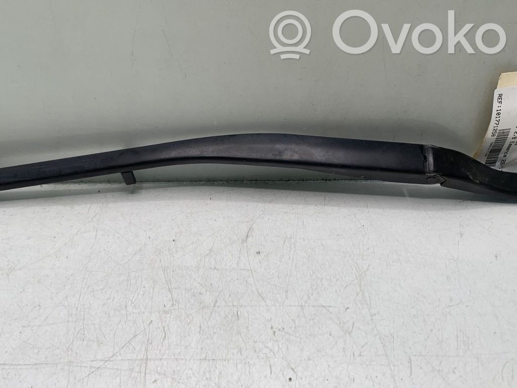 Peugeot 607 Ramię wycieraczki szyby przedniej / czołowej 