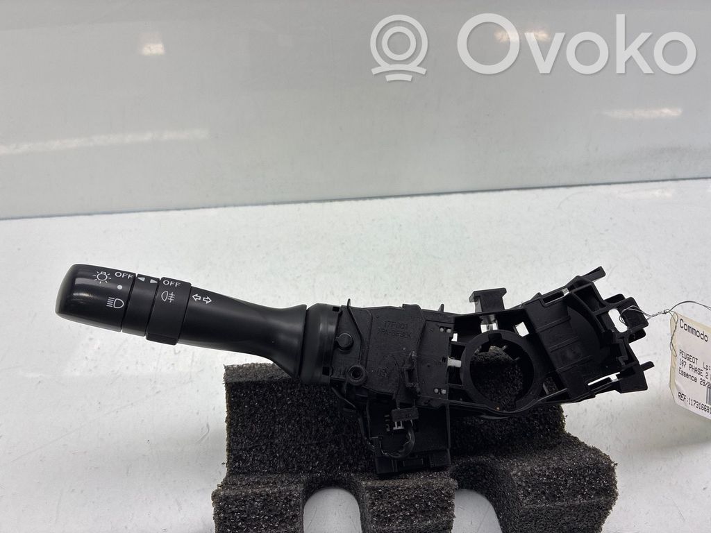 Peugeot 107 Indicator stalk 