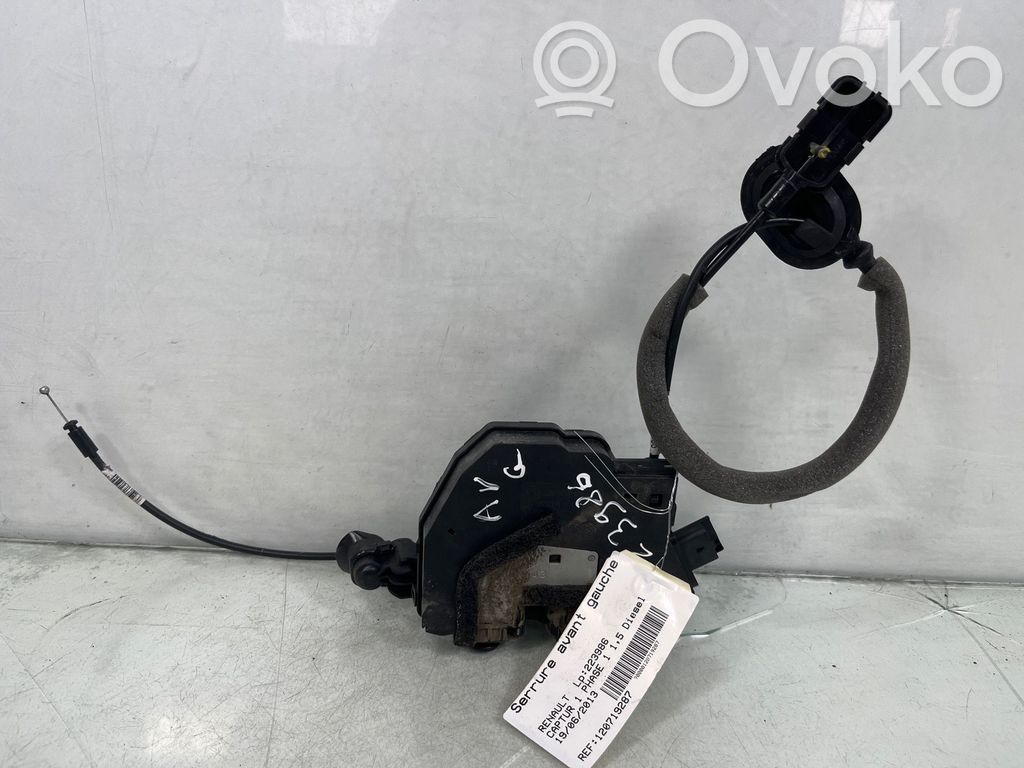 Renault Captur Priekšpusē slēdzene 