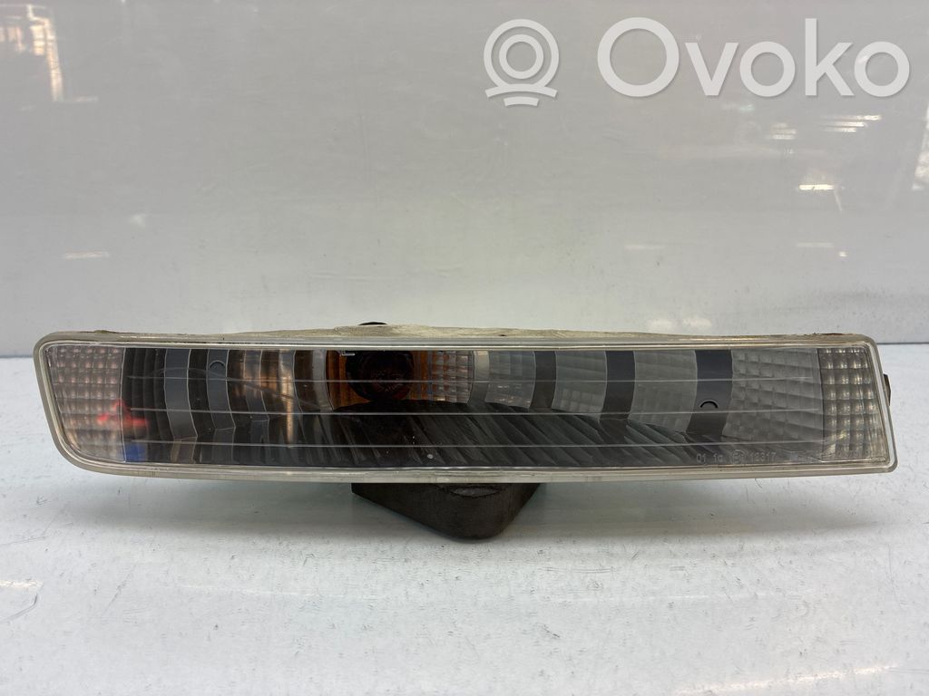 Opel Vivaro Etupuskurin suuntavilkku 