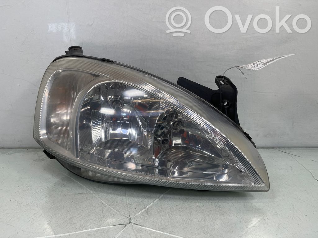 Opel Corsa C Phare frontale 