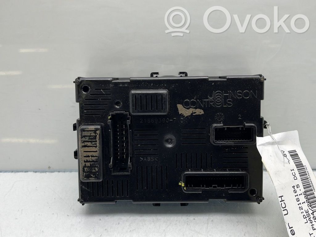 Renault Clio III Unité de contrôle BSM 