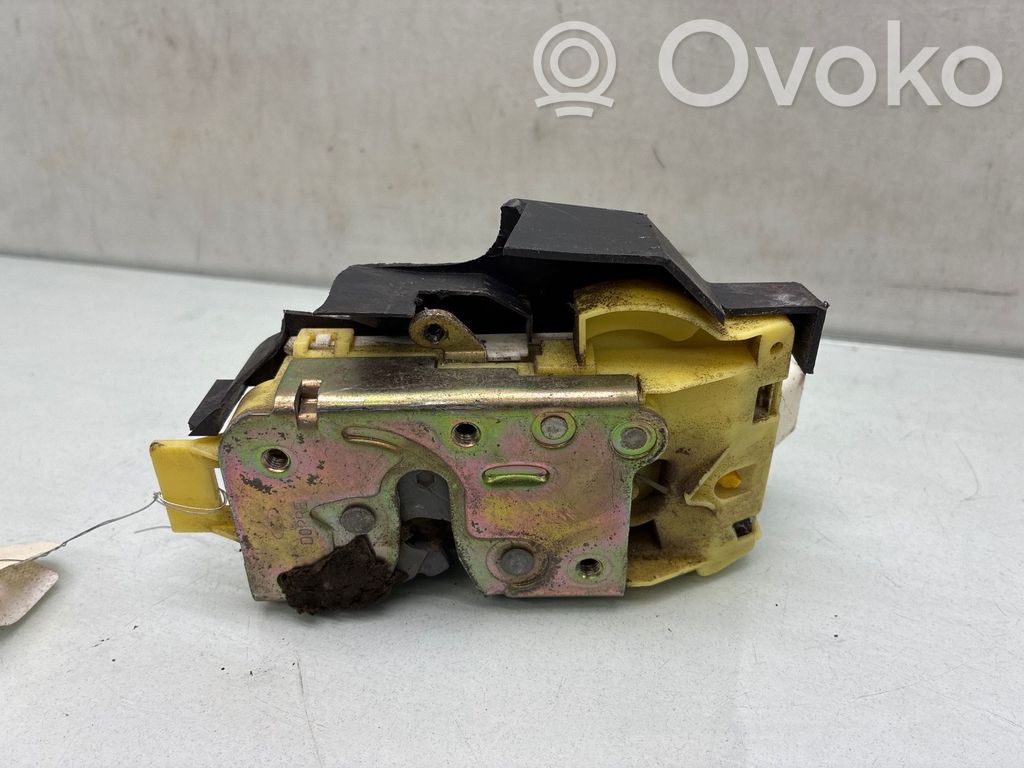 Ford Focus Etuoven lukko 