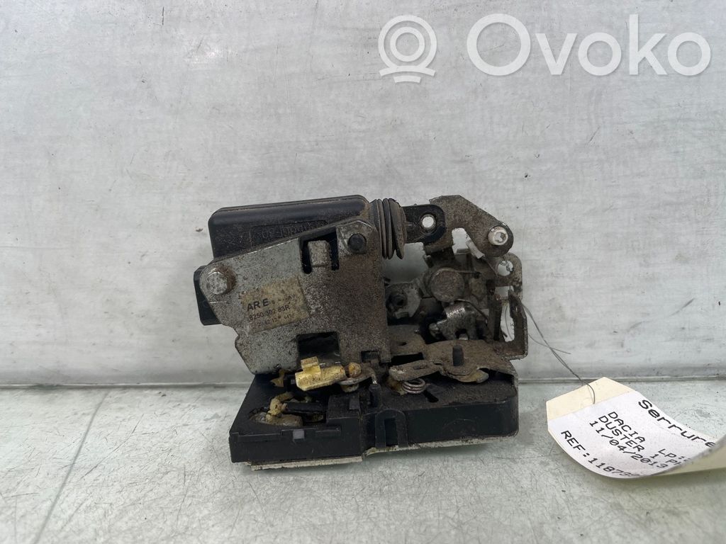 Dacia Duster Rear door lock 