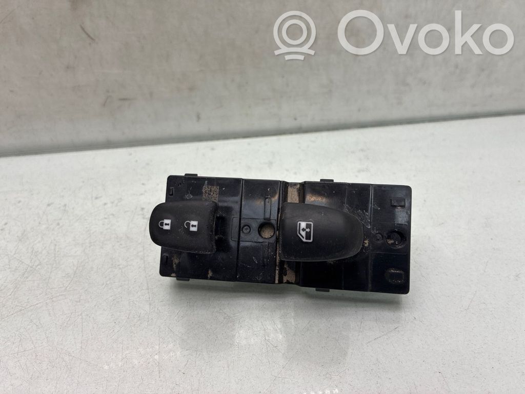 Nissan Qashqai Comutator comandă geamuri electrice 
