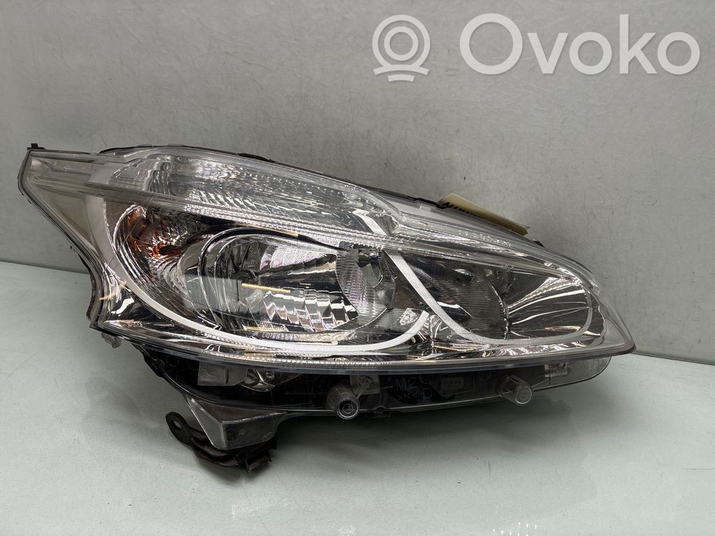 Peugeot 208 I Faro/fanale 