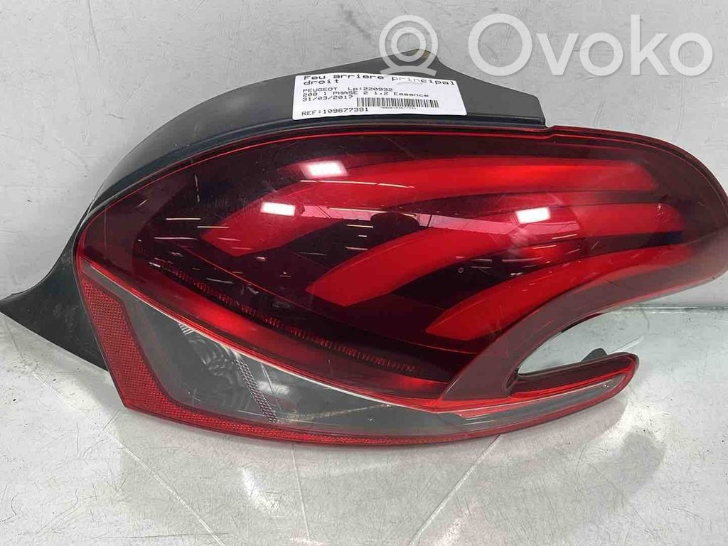 Peugeot 208 I Luci posteriori