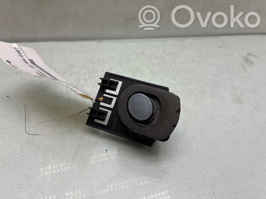 Peugeot 607 Interruptor para abrir la puerta trasera