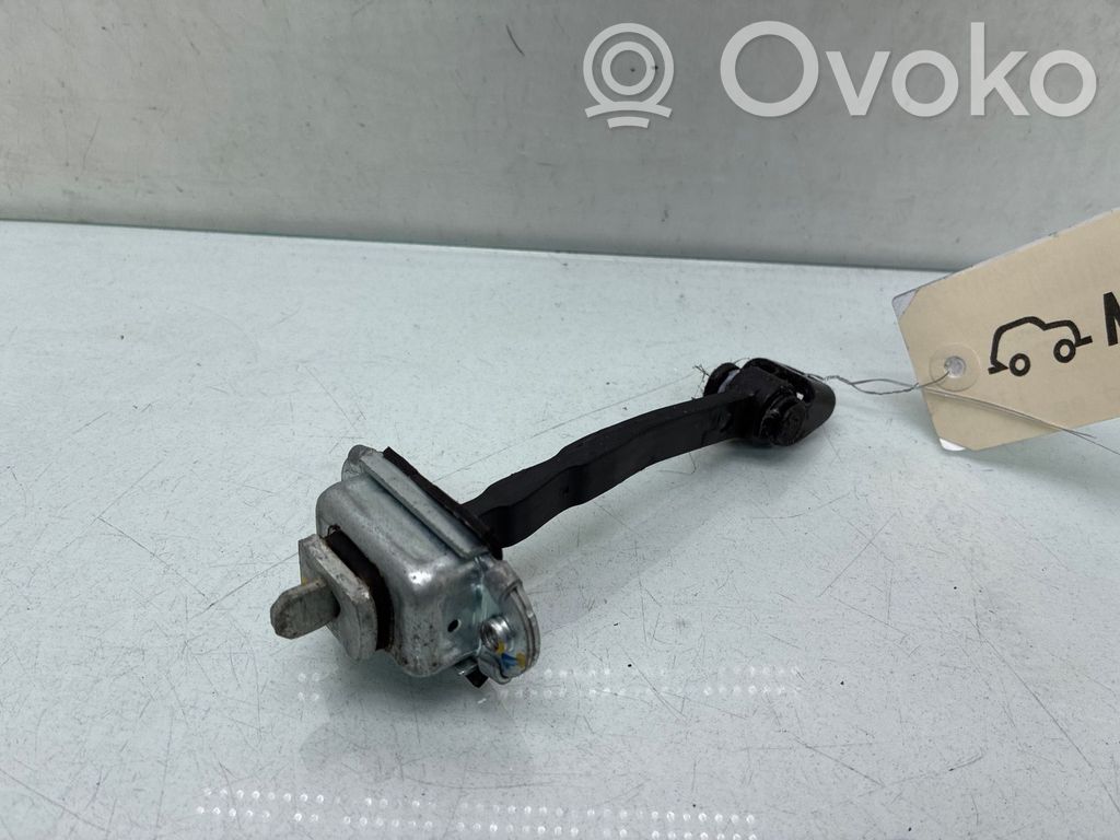 Ford Ka Etuoven pidätin