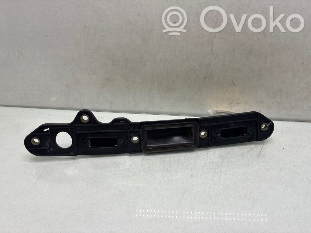 Volkswagen Touran I Interrupteur d'ouverture de coffre