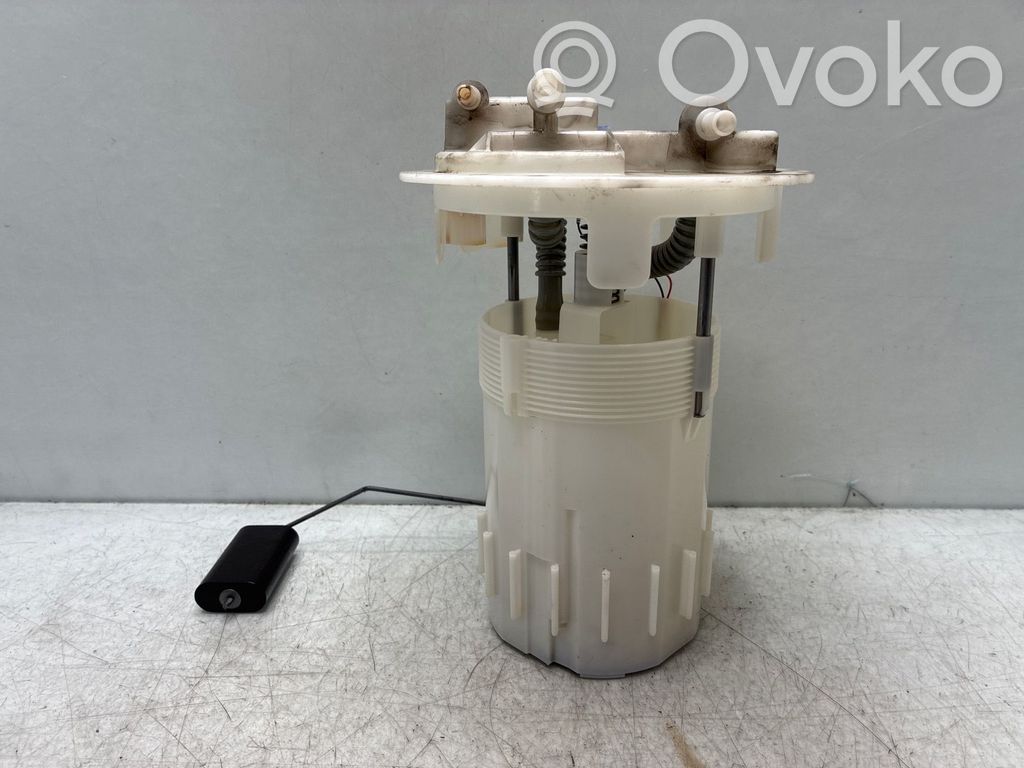 Peugeot 208 I Pompe à carburant 