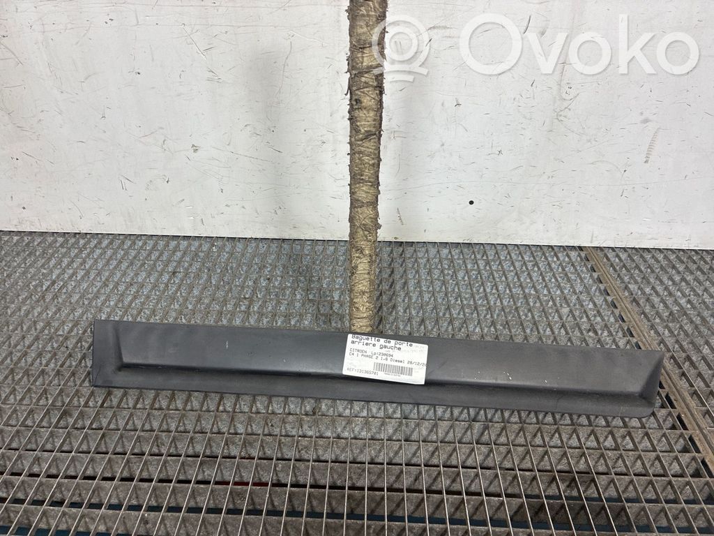 Citroen C4 I Takaoven lista (muoto) 