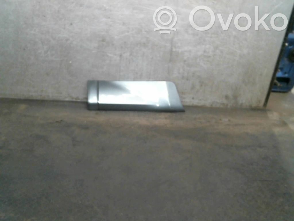 Hyundai Santa Fe Takaoven lista (muoto) 