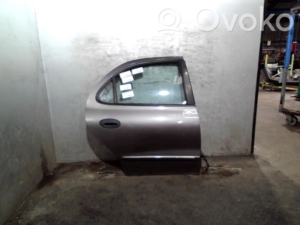 Hyundai Lantra II Rear door 