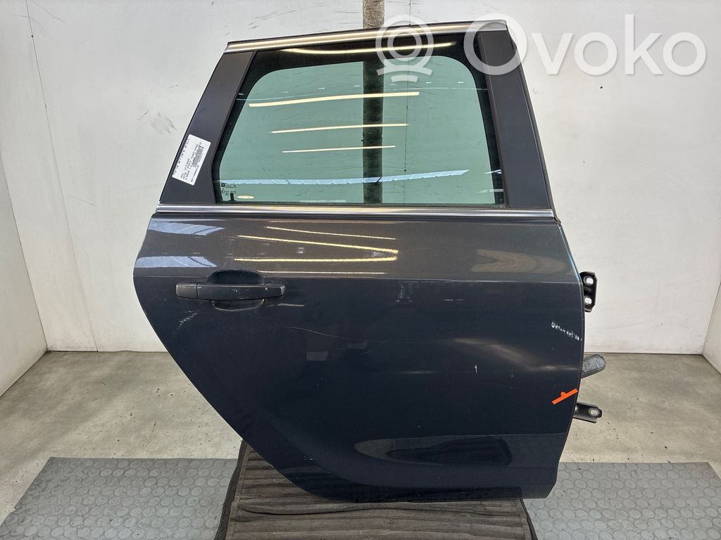 Opel Astra J Rear door