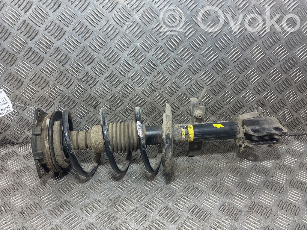 Renault Clio III Amortyzator osi przedniej ze sprężyną 
