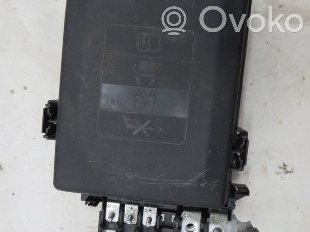 Opel Astra K Juego de caja de fusibles 
