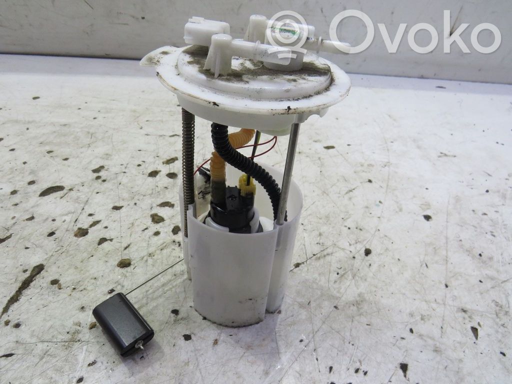 Nissan Note (E12) Bomba interna de combustible 
