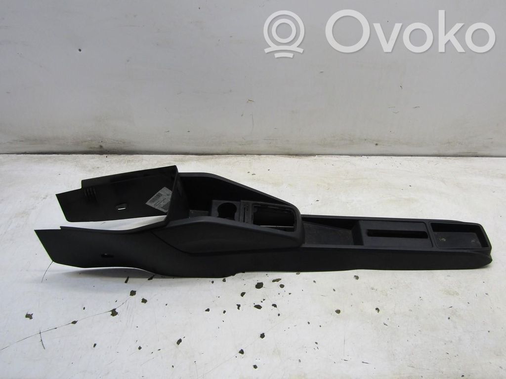 Skoda Fabia Mk3 (NJ) Moldura lateral de la consola central delantera 