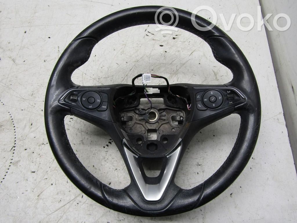 Opel Crossland X Stūre 