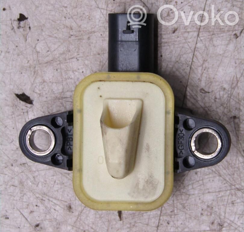 Fiat 500X Airbag deployment crash/impact sensor 