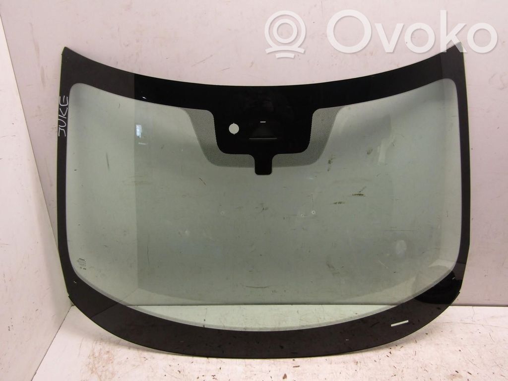 Nissan Juke II F16 Front windscreen/windshield window 