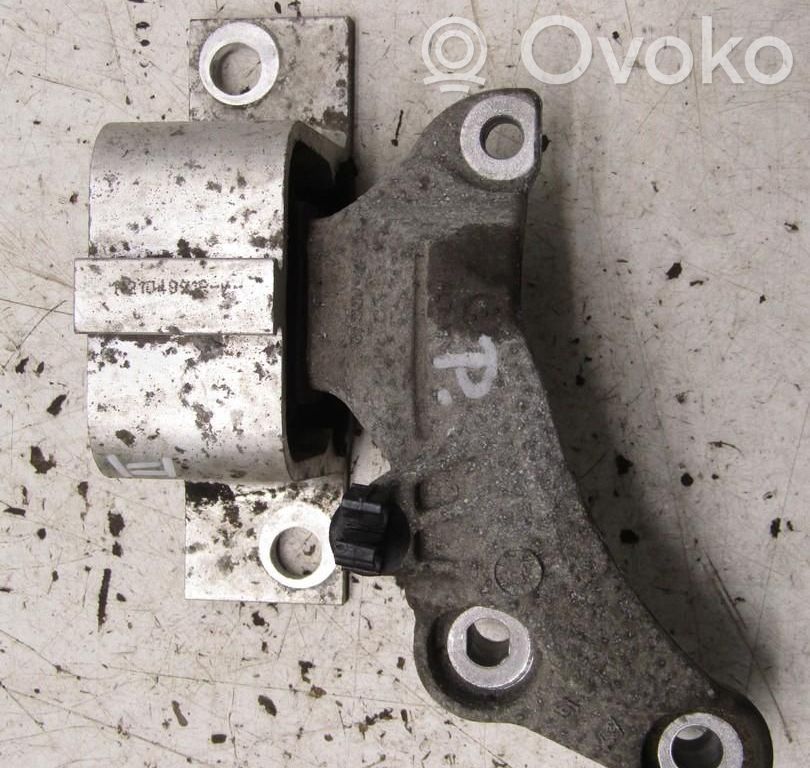Dacia Duster II Engine mount bracket 