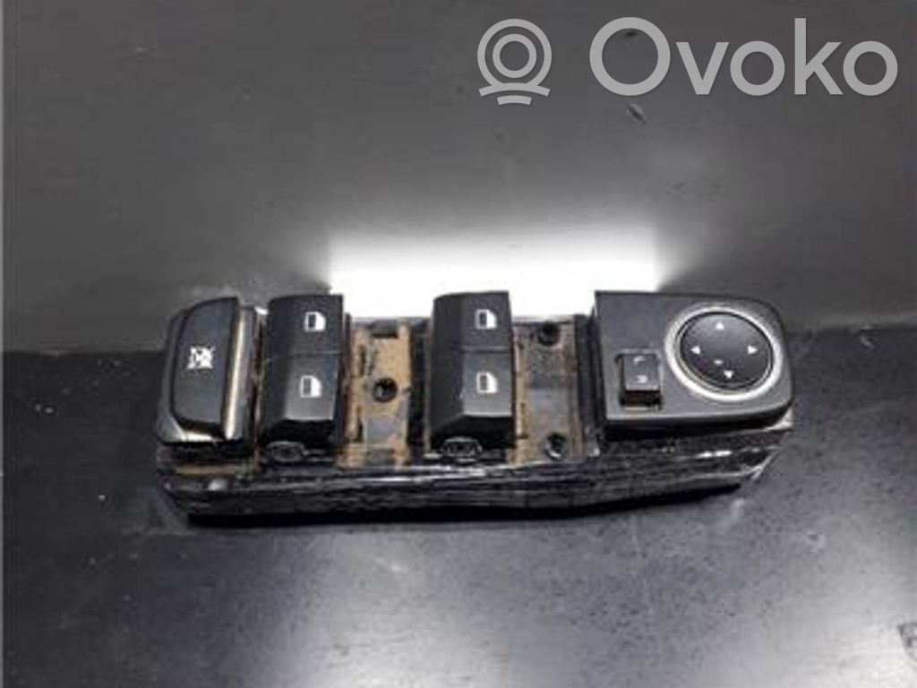 KIA Pro Cee'd III Electric window control switch 