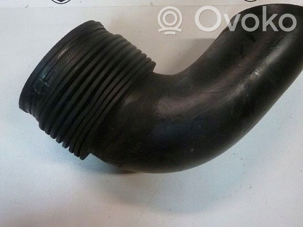Audi Q7 4M Air intake duct part 