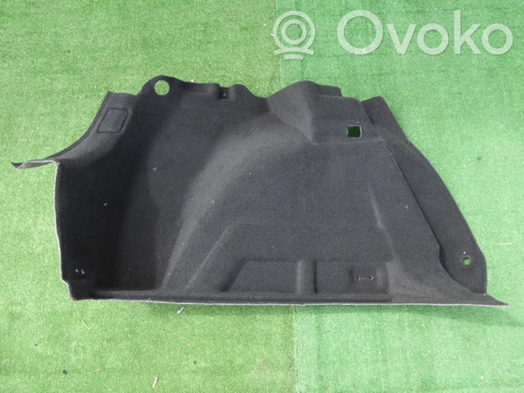 Seat Leon (5F) Tavaratilan sivuverhoilu 