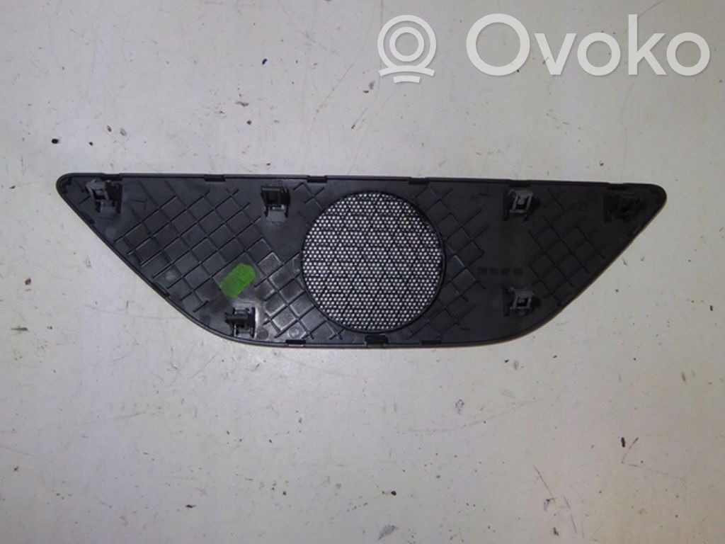 Seat Leon (5F) Grotelės apatinės (trijų dalių) 
