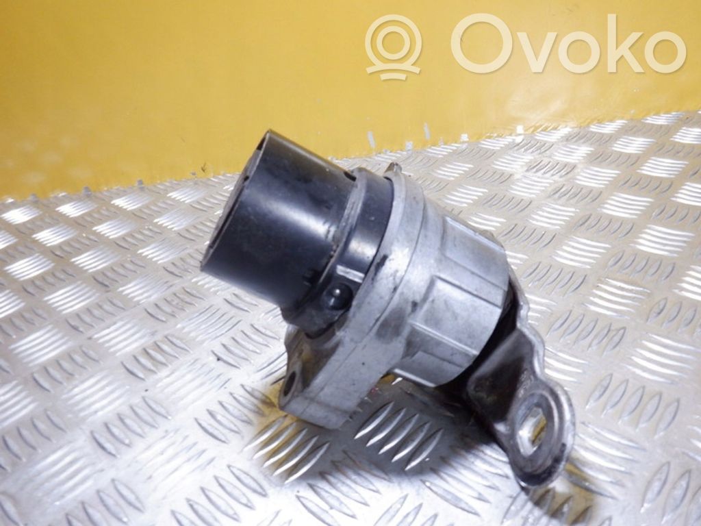 Ford Galaxy Engine mount bracket 