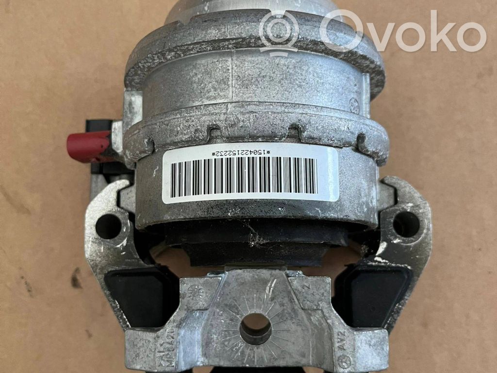 Audi A8 S8 D4 4H Engine mount bracket 