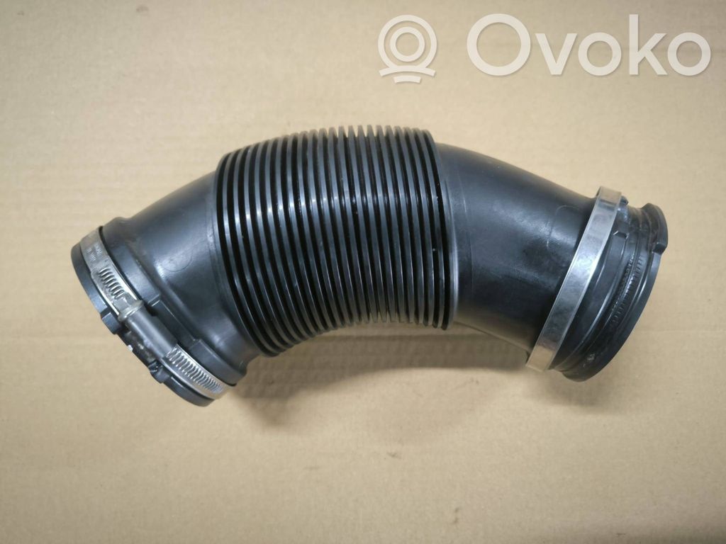 Audi A4 S4 B9 8W Air intake hose/pipe 