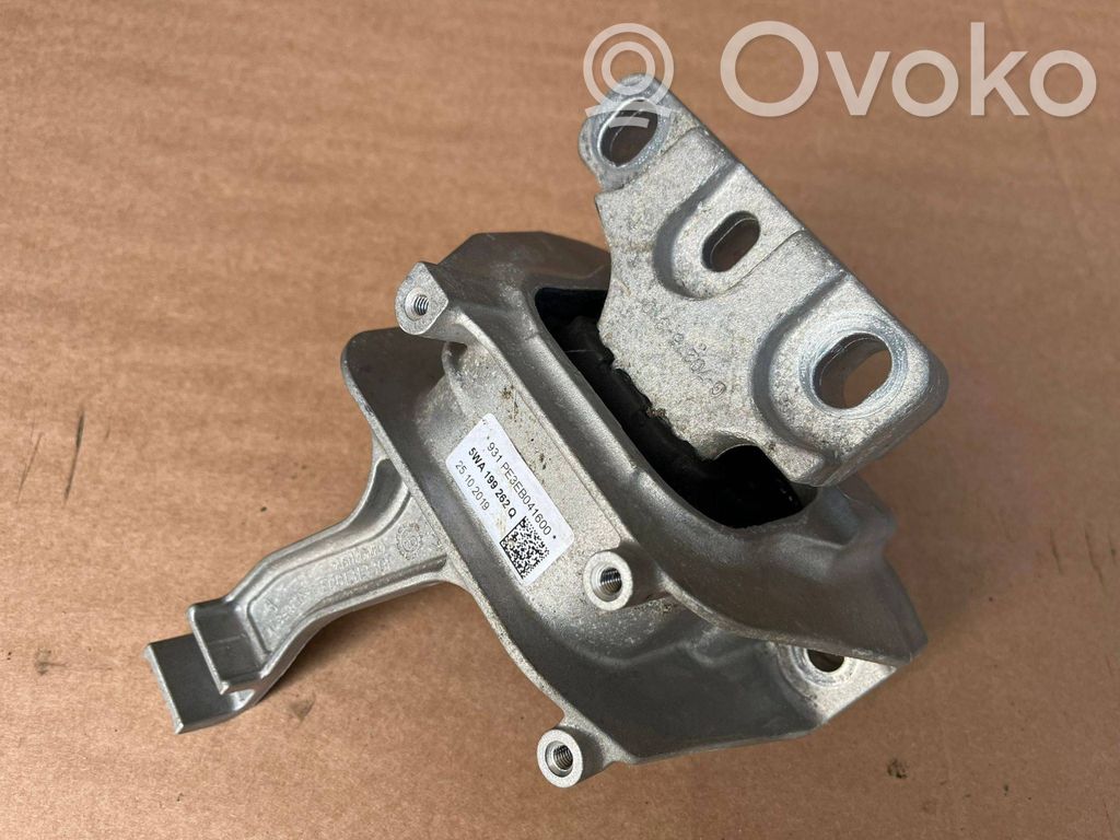 Audi Q3 F3 Engine mount bracket 