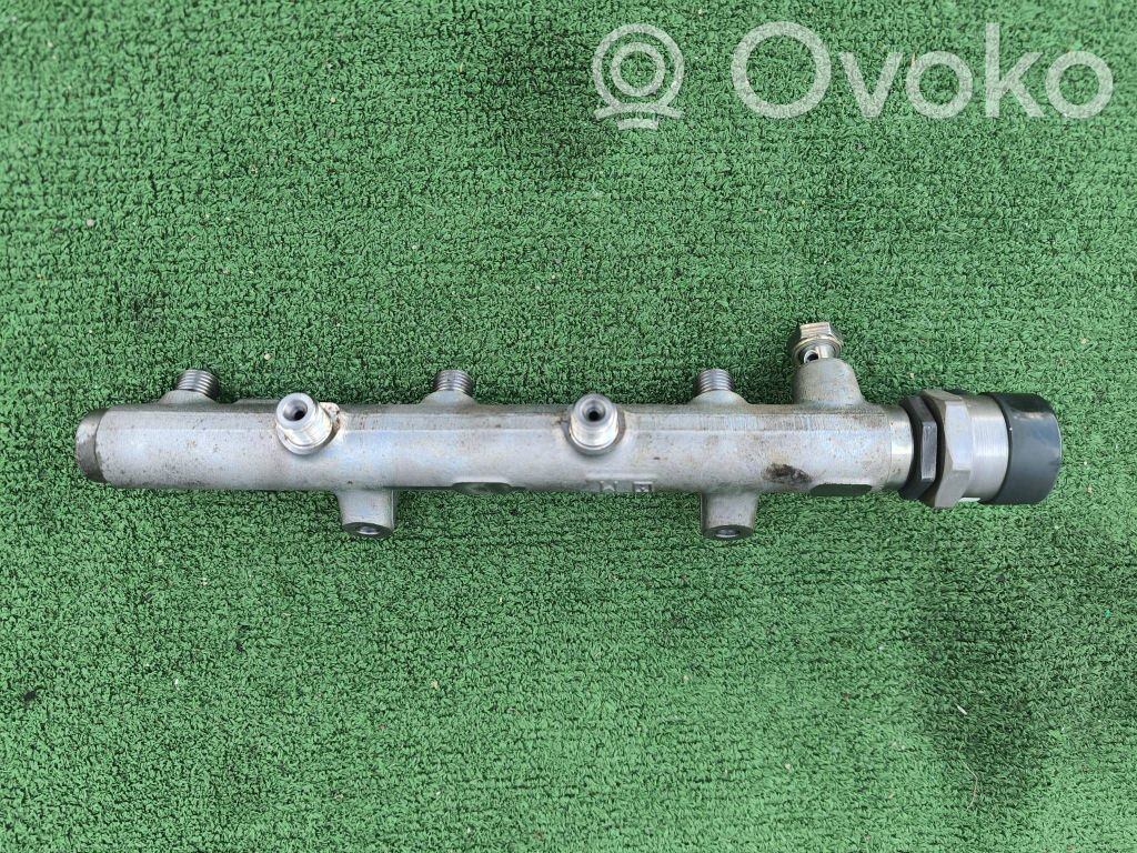 Volkswagen Touareg II Tuyau de conduite principale de carburant 