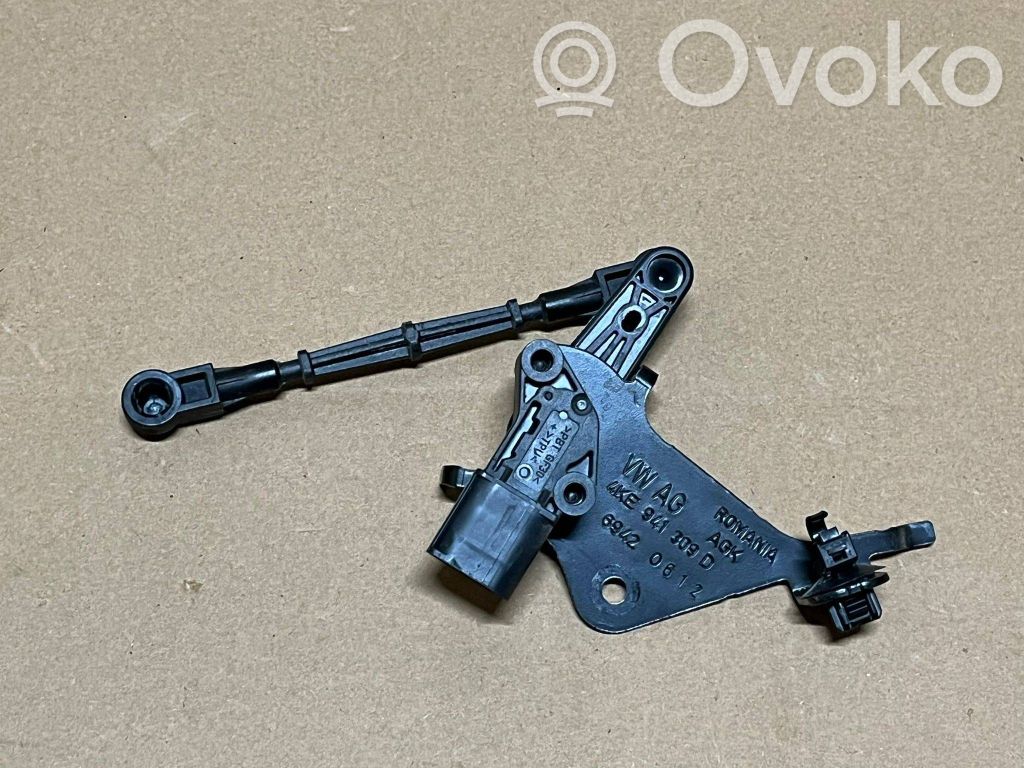Audi e-tron Rear air suspension level height sensor 