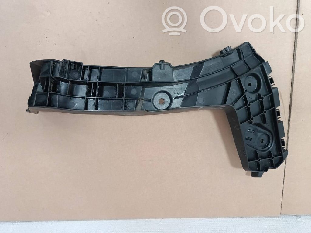 Audi Q2 - Suport montare bară spate 